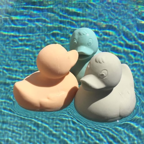 Elvis The Duck - Oli and Carol